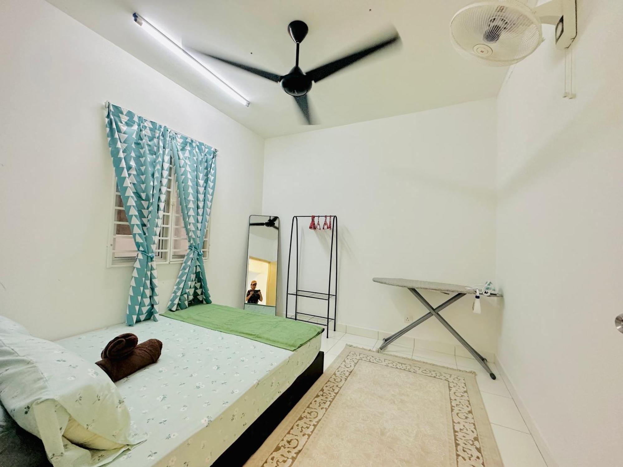 Setia Alam Islamic Homestay Shah Alam Bagian luar foto